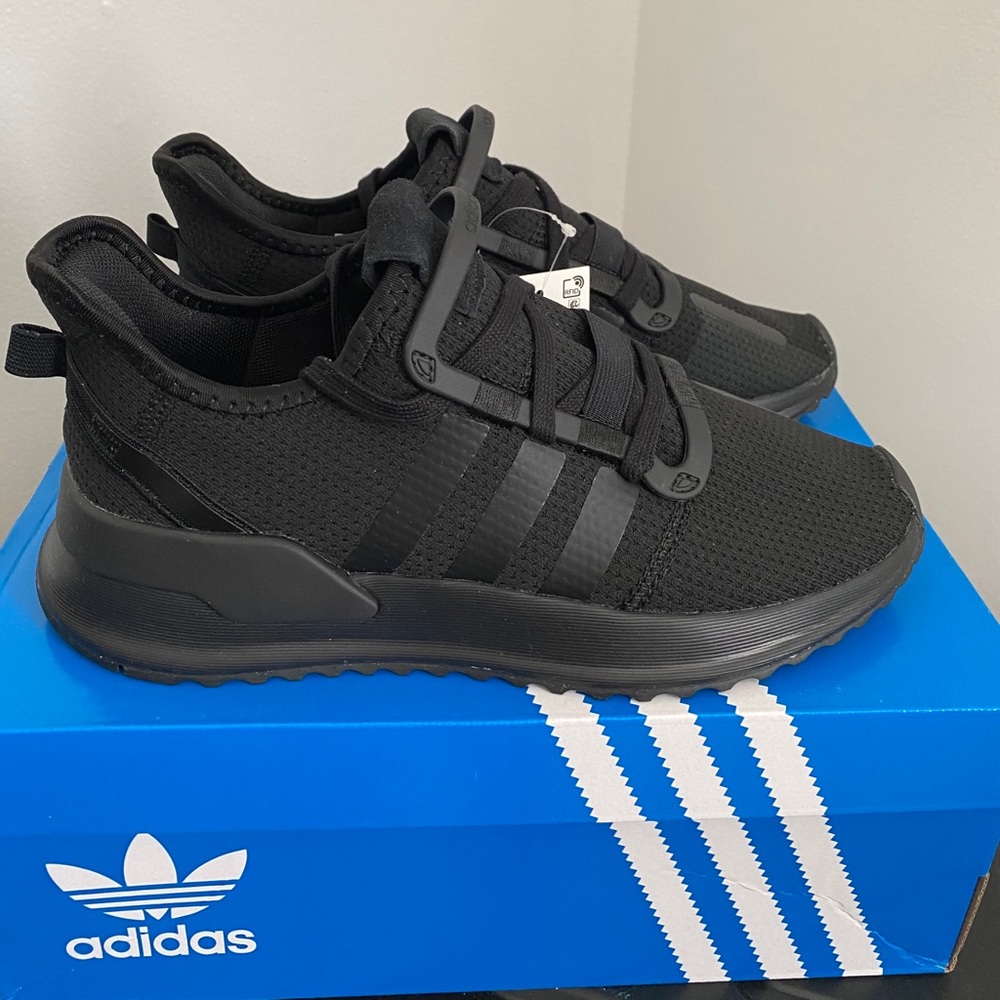 Black Adidas Shoes